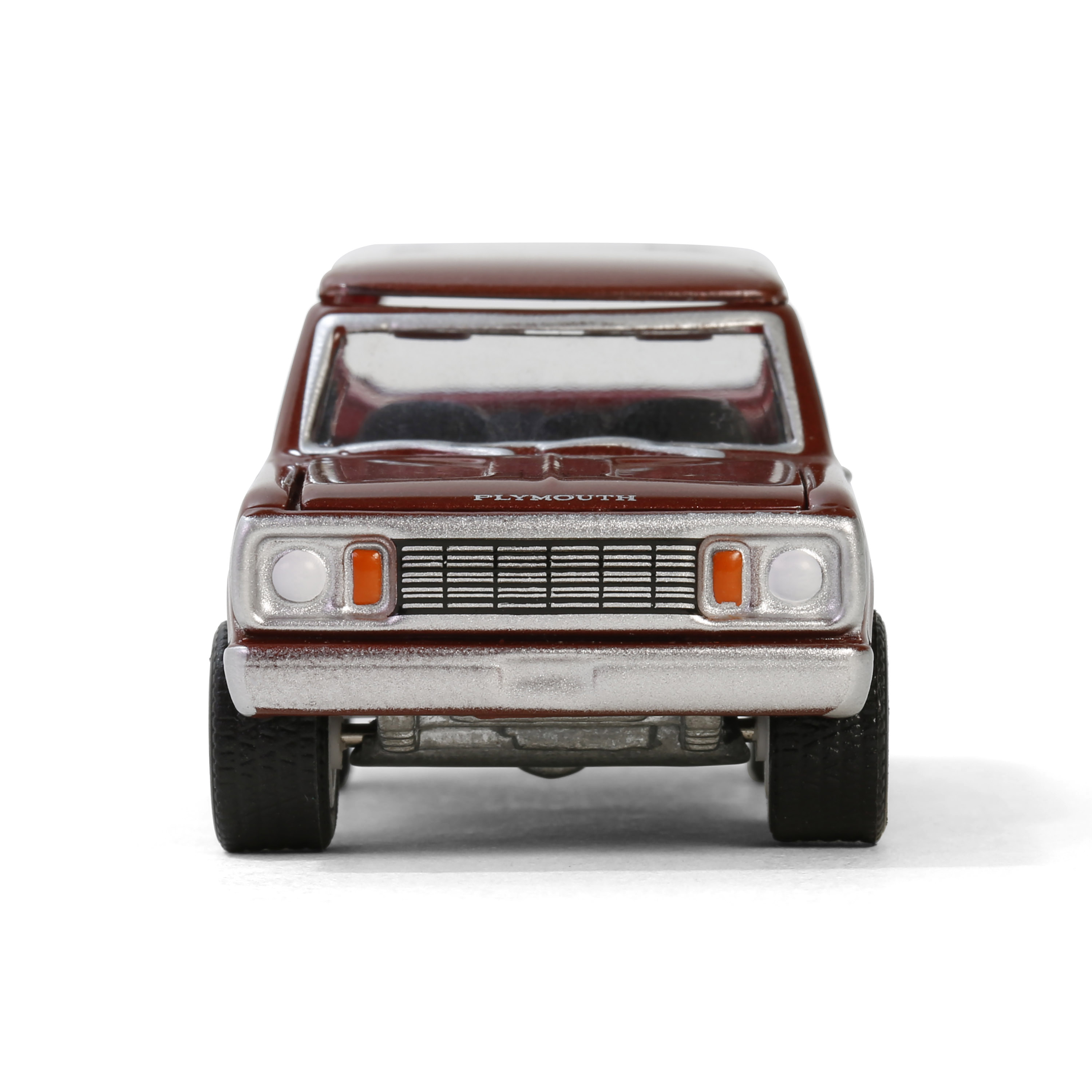 Plymouth Trail Duster with Backpacker Figure