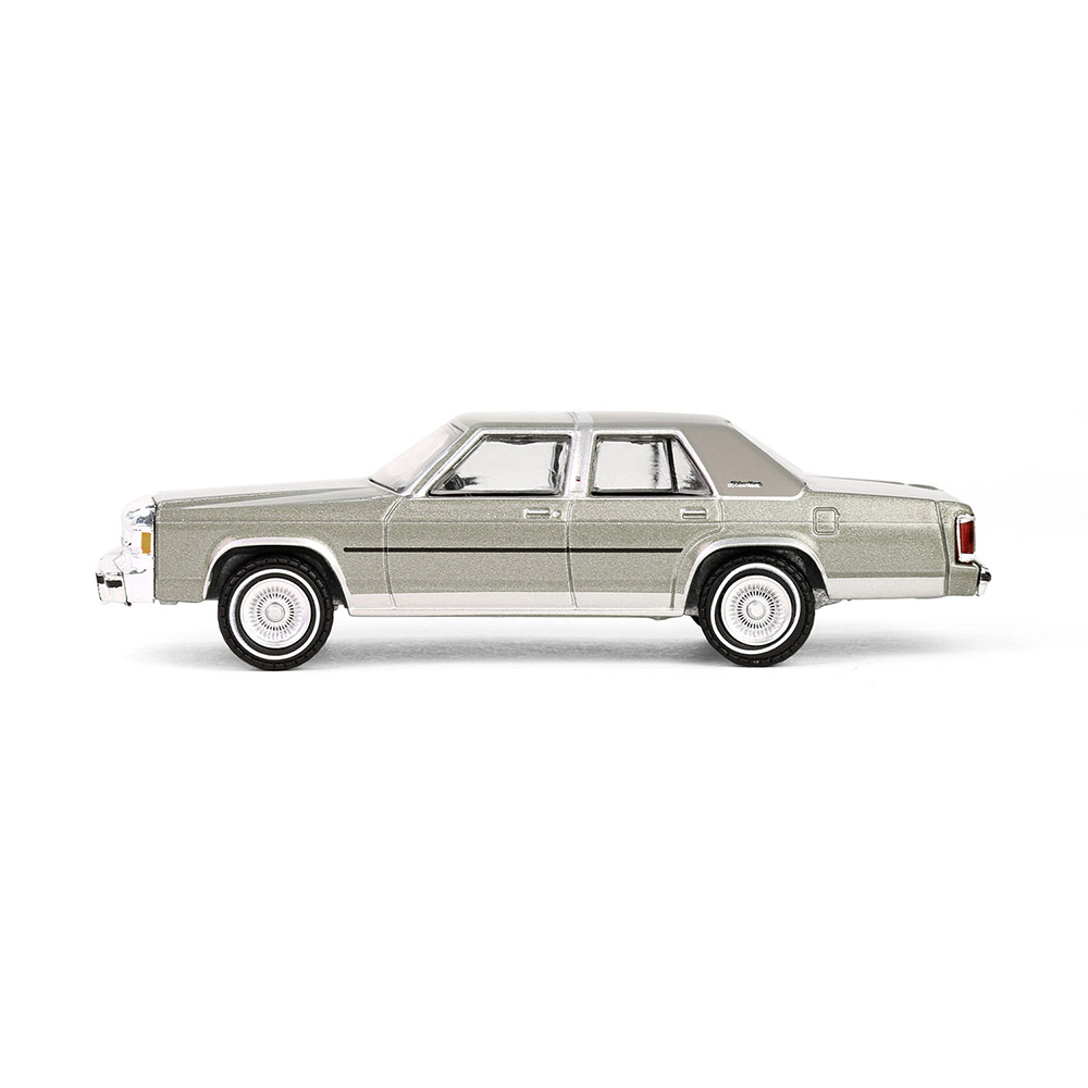 LTD Crown Victoria