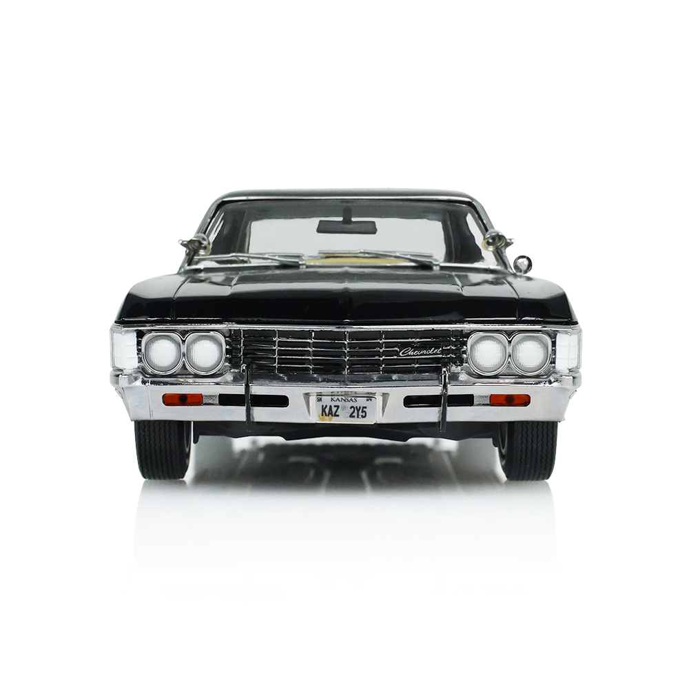 1967 Chevrolet Impala Sport Sedan - Tuxedo Black
