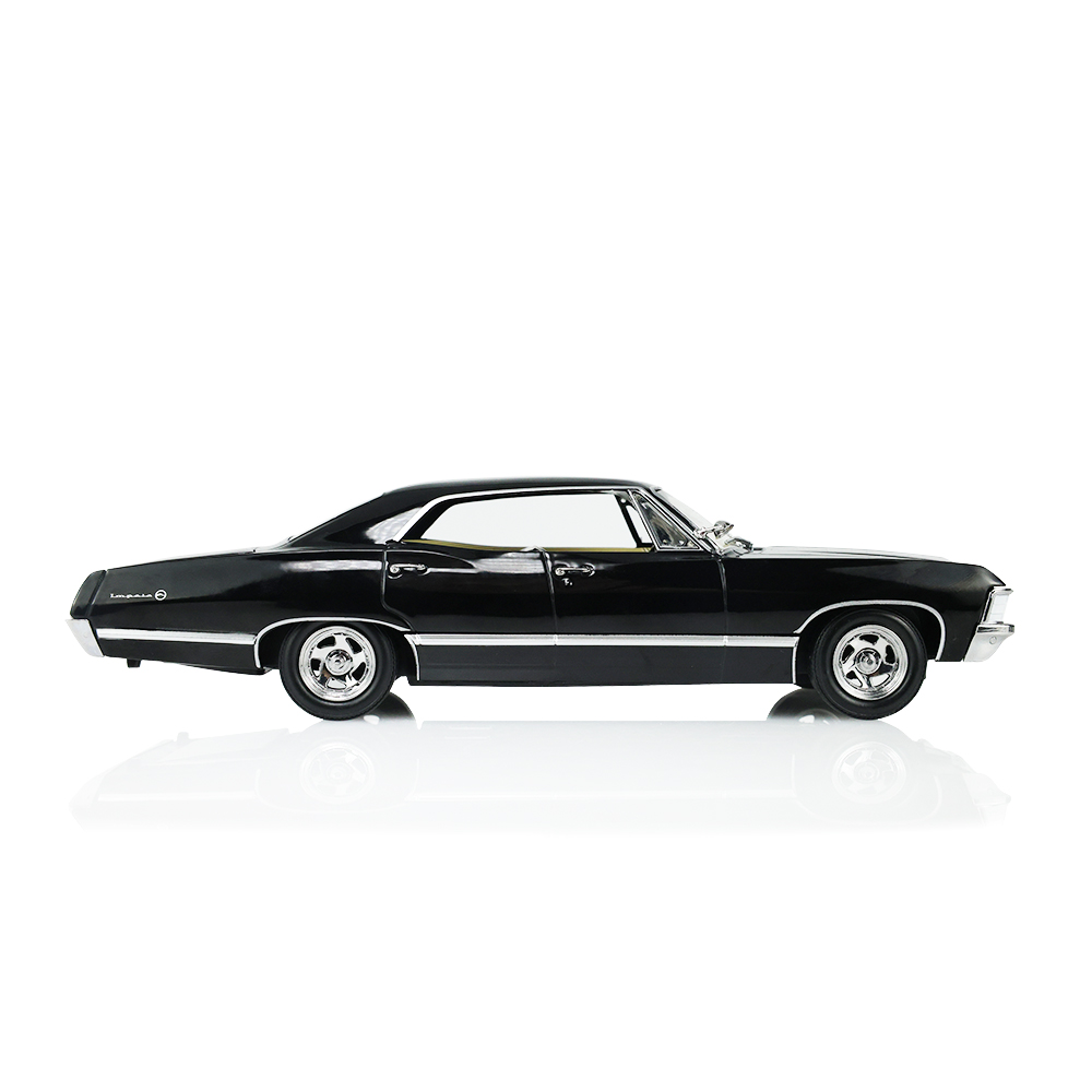 1967 Chevrolet Impala Sport Sedan - Tuxedo Black