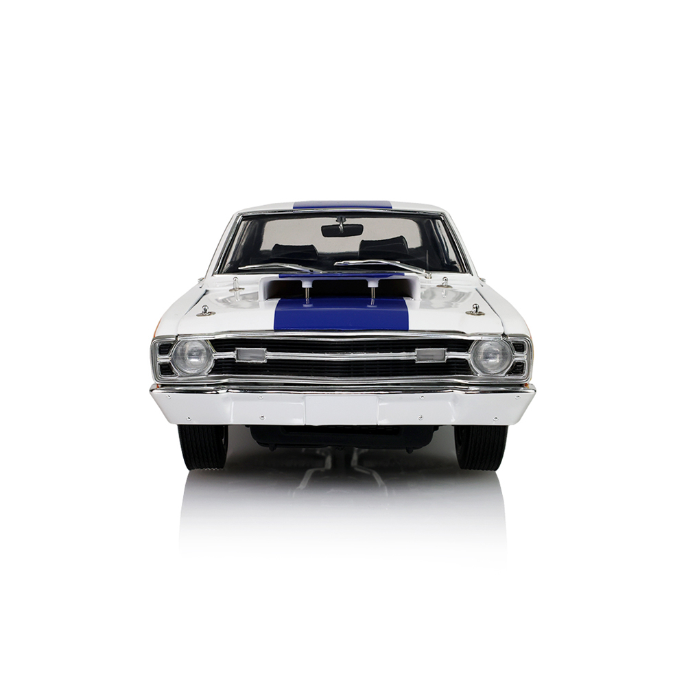 1970 Charger R/T SE - EK2 Go Mango with White Vinyl Top & Bee Stripe - Magnum 500s and Optional Rocker Molding
