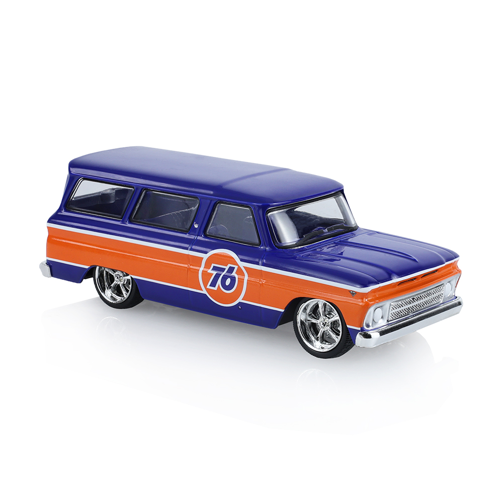1966 Chevrolet Suburban - Union 76