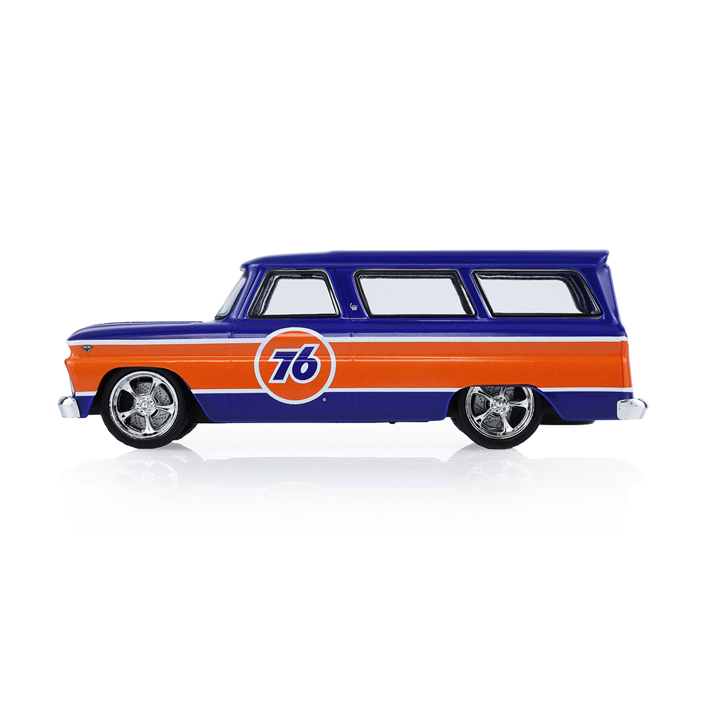 1966 Chevrolet Suburban - Union 76