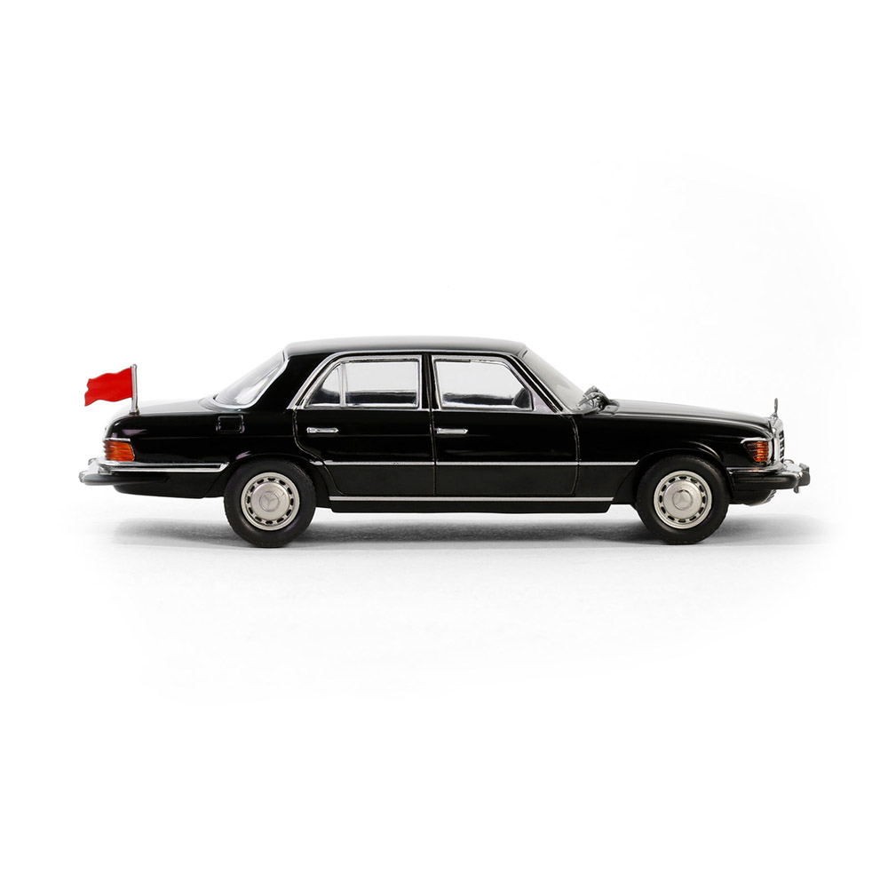 Rocky IV (1985) - 1977 Mercedes-Benz 450 SEL (W116)